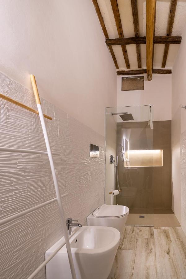 White Luxury Marsala