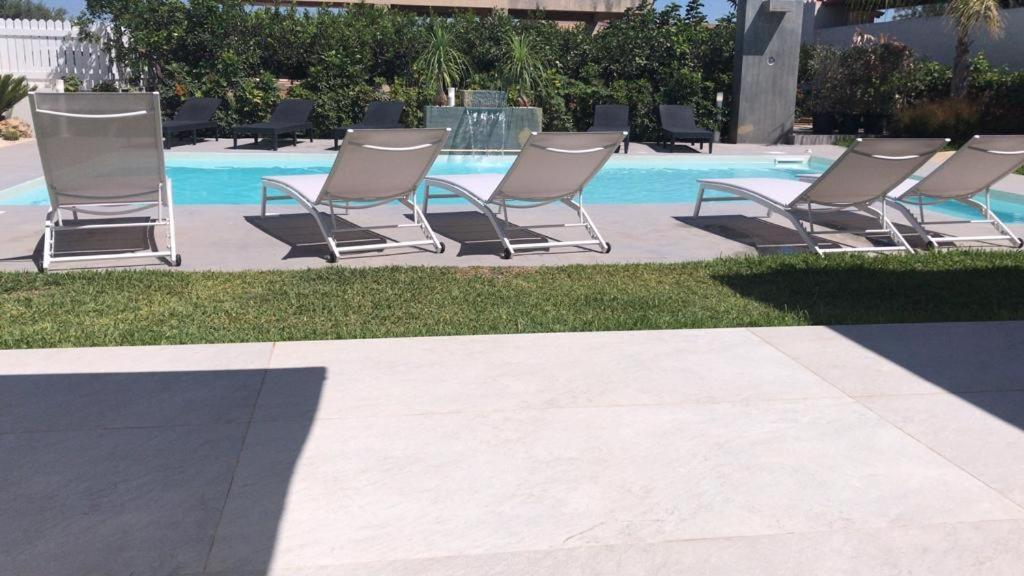 White Luxury Hébergement de vacances *