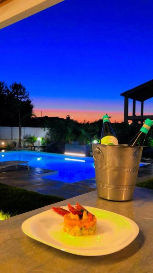 Holiday home White Luxury *